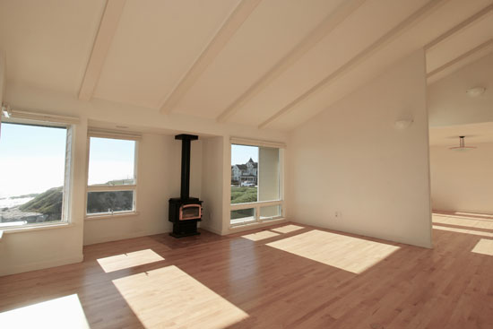 Before image of a home staged on the Westside in Santa Cruz 